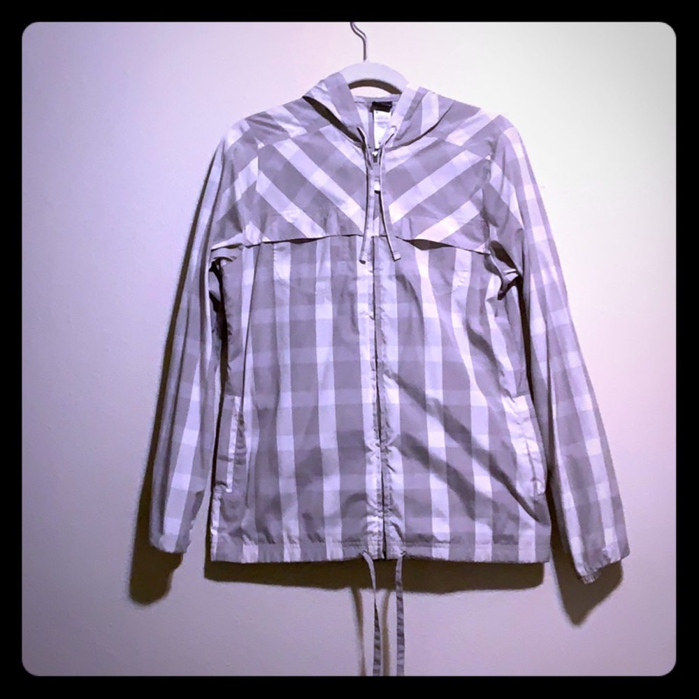 Patagonia - jacket - windbreaker